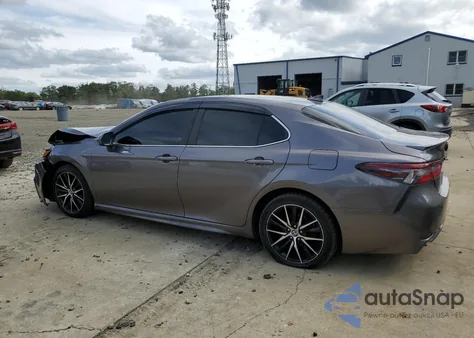 2021 Toyota Camry Se z USA, uszkodzony, nr VIN 4T1G11AK6MU584075